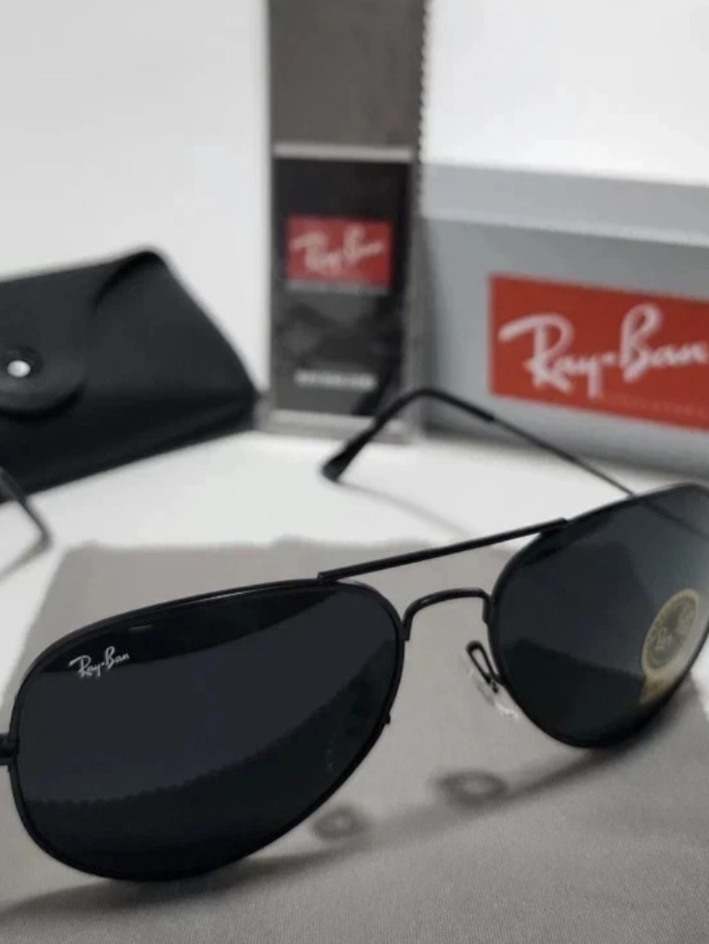 New Damaged Box 62mm Ray-Ban Aviator Black Frames G-15 Lens RB3026 - Picture 2 of 4